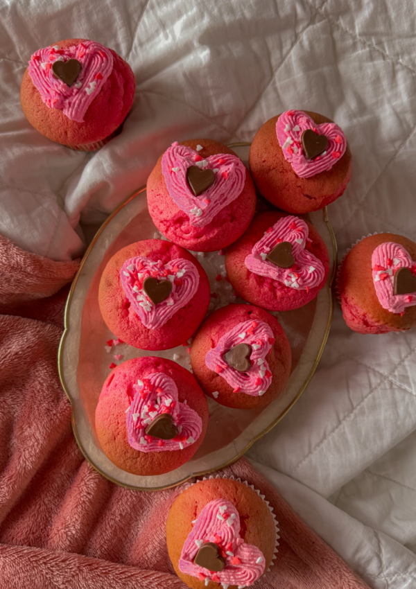 17 Galentine’s Day Party Ideas Your BFF’s Won’t Forget